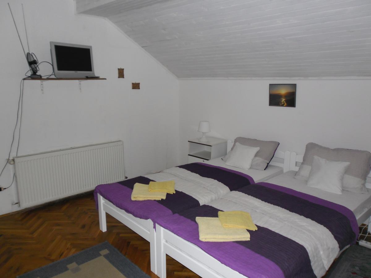 Rooms Mila Rezovac Exteriér fotografie