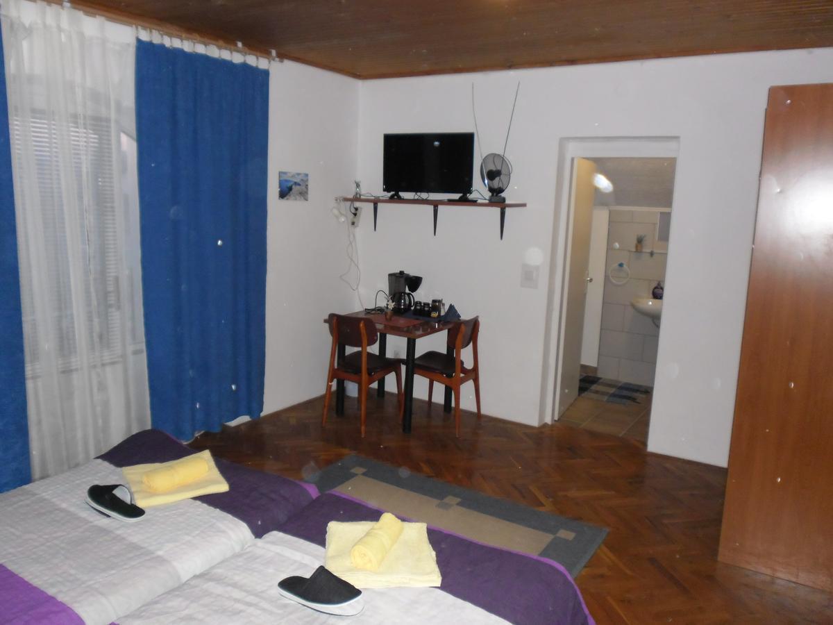 Rooms Mila Rezovac Exteriér fotografie