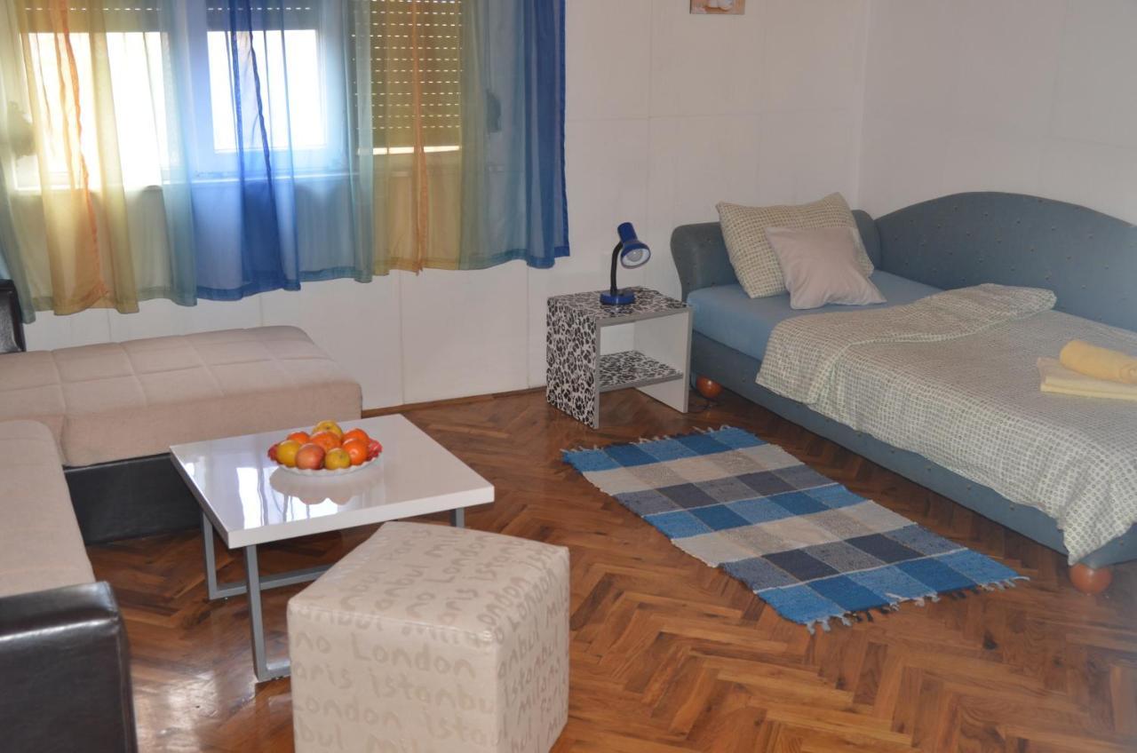 Rooms Mila Rezovac Exteriér fotografie