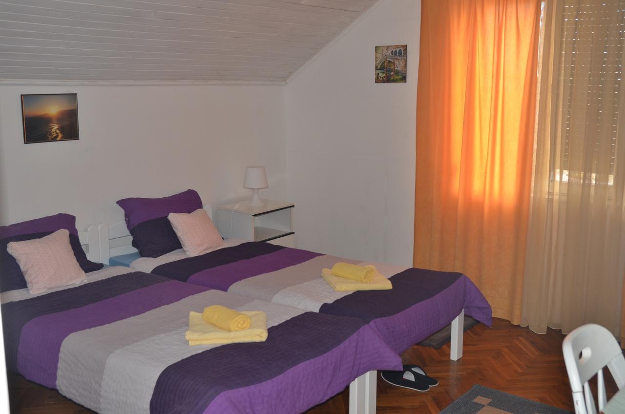 Rooms Mila Rezovac Exteriér fotografie